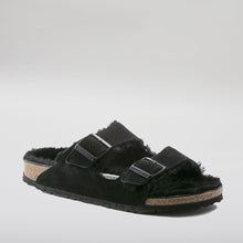Load image into Gallery viewer, BIRKENSTOCK - ARIZONA 752661 - BLACKSUEDE / SHEARLING