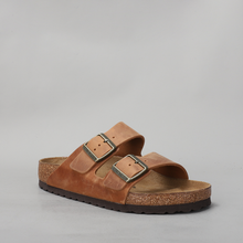 Load image into Gallery viewer, BIRKENSTOCK - ARIZONA 1028272 - COGNAC OILED LEATHER