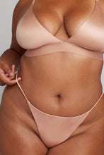 Load image into Gallery viewer, Glacé String Thong in Praline (Pack)