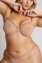 Load image into Gallery viewer, Sieve Balconette Bra in Buff