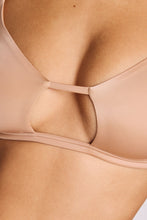 Load image into Gallery viewer, Glacé Cutout Bra in Buff