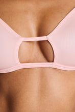 Load image into Gallery viewer, Glacé Cutout Bra in Shell