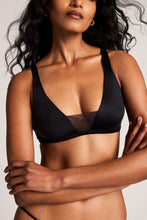 Load image into Gallery viewer, Glacé Plunge Bra in Black