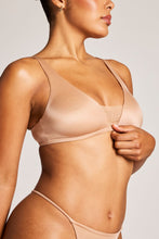 Load image into Gallery viewer, Glacé Plunge Bra in Buff