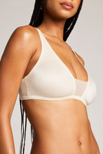 Load image into Gallery viewer, Glacé Plunge Bra in Cream