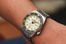Load image into Gallery viewer, Seiko 5 Sports SKX Automatic Cream Dial Silver Steel Strap Watch For Men - SRPK31K1
