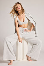 Load image into Gallery viewer, Airis Scoop Bra in Heather Grey