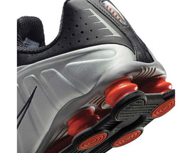Nike Shox R4 