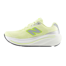 Load image into Gallery viewer, New Balance 860 v15