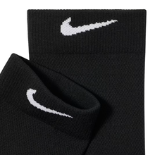 Load image into Gallery viewer, Nike Run Midweight Running Crew Socks