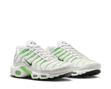 Load image into Gallery viewer, Nike Air Max Plus W "Green Strike"