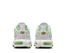 Load image into Gallery viewer, Nike Air Max Plus W "Green Strike"