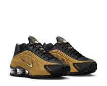 Load image into Gallery viewer, Nike Shox R4 "Metallic Gold"