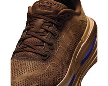 Load image into Gallery viewer, Nike Vomero Premium W "Flat Stout"