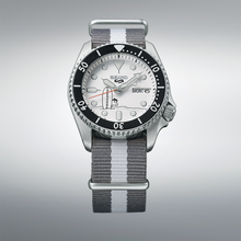 Load image into Gallery viewer, Seiko 5 Sports x Peanuts Surfboard Snoopy Limited Edition White Dial Two Tone NATO Strap Watch For Men - SRPK25K1