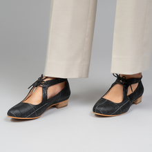 Load image into Gallery viewer, LE SANSA - Boss - Black Check Print