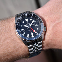 Load image into Gallery viewer, Seiko 5 Sports GMT SKX Automatic Blueberry Dial Silver Steel Strap Watch For Men - SSK003K1