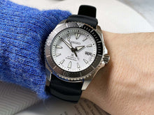 Load image into Gallery viewer, Seiko Shogun Prospex Titanium Divers Automatic White Dial Black Rubber Strap Watch For Men - SPB191J1