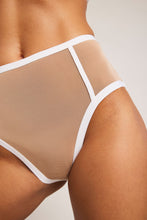 Load image into Gallery viewer, Sieve High Brief in Buff + White
