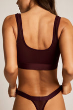 Load image into Gallery viewer, Sieve Thong in Garnet