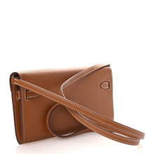 Load image into Gallery viewer, Epsom Kelly Wallet To Go Gold