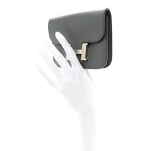 Load image into Gallery viewer, Evercolor Constance Slim Wallet Vert Amande