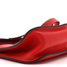 Load image into Gallery viewer, Taurillon Clemence Halzan 31 GM Rouge Casaque Vermillion