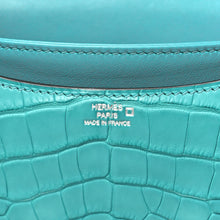 Load image into Gallery viewer, Matte Alligator Constance 18 Bleu Paon