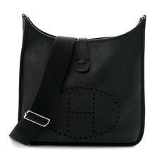 Load image into Gallery viewer, Taurillon Clemence Evelyne III GM Black