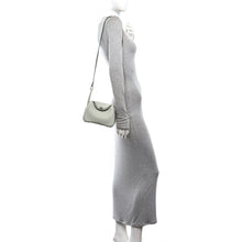 Load image into Gallery viewer, Taurillon Clemence Mini Lindy 20 Gris Neve