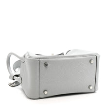 Load image into Gallery viewer, Taurillon Clemence Mini Lindy 20 Bleu Pale