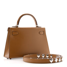 Load image into Gallery viewer, Chevre Chamkila Clou de Coeur Mini Kelly Sellier 20 Bronze Dore
