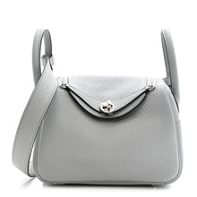 Load image into Gallery viewer, Taurillon Clemence Mini Lindy 20 Bleu Pale