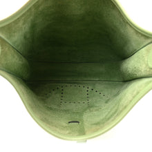 Load image into Gallery viewer, Taurillon Maurice Evelyne III PM Vert Criquet