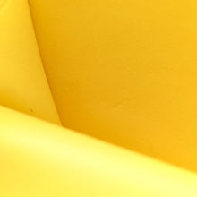 Load image into Gallery viewer, Chevre Chamkila Constance 18 Juane Citron