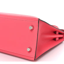 Load image into Gallery viewer, Chevre Chandra Kelly Sellier 25 Rose Lipstick
