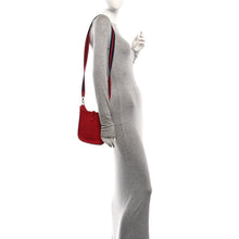 Load image into Gallery viewer, Taurillon Clemence Amazone Evelyne TPM Rouge Casaque Bleu Saphir