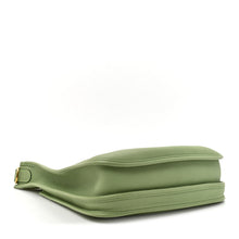 Load image into Gallery viewer, Taurillon Maurice Evelyne III PM Vert Criquet