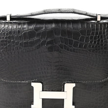 Load image into Gallery viewer, Shiny Alligator Constance 18 Black