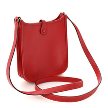 Load image into Gallery viewer, Epsom Evelyne TPM Rouge Casaque