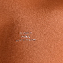 Load image into Gallery viewer, Veau Grizzly Swift Hermesnap Wallet Sesame