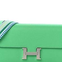 Load image into Gallery viewer, Evercolor Cavale Constance Long Wallet To Go Vert Comics Multicolor