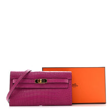 Load image into Gallery viewer, Matte Alligator Kelly Wallet To Go Rose Scheherazade