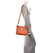 Load image into Gallery viewer, Taurillon Clemence Jypsiere 28 Orange