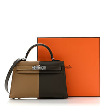 Load image into Gallery viewer, Epsom Casaque Mini Kelly Sellier 20 Vert Loden Dune Dark Bronze