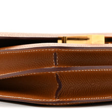 Load image into Gallery viewer, Epsom Constance 18 Gold