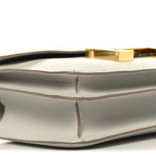 Load image into Gallery viewer, Chevre Mysore Constance 18 Gris Perle