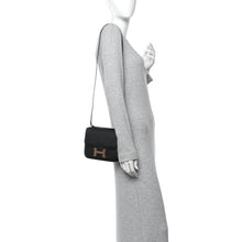 Load image into Gallery viewer, Epsom Constance 18 Black