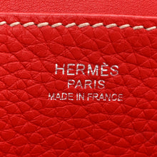 Load image into Gallery viewer, Taurillon Clemence Halzan 31 GM Rouge Casaque Vermillion