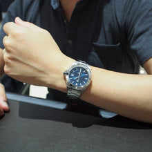 Load image into Gallery viewer, Tag Heuer Aquaracer Quartz Blue Dial Silver Steel Strap Watch for Men - WAY1112.BA0928